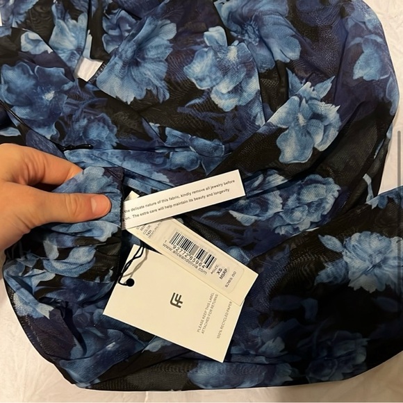 NWT Alice + Olivia Mesh Top - Picture 4 of 4